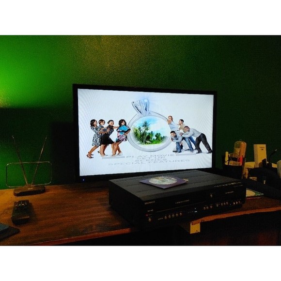 Tyler Perry's Why Did I Get Married Too? (Widescreen Edition) - DVD - VERY GOOD - Picture 5 of 5